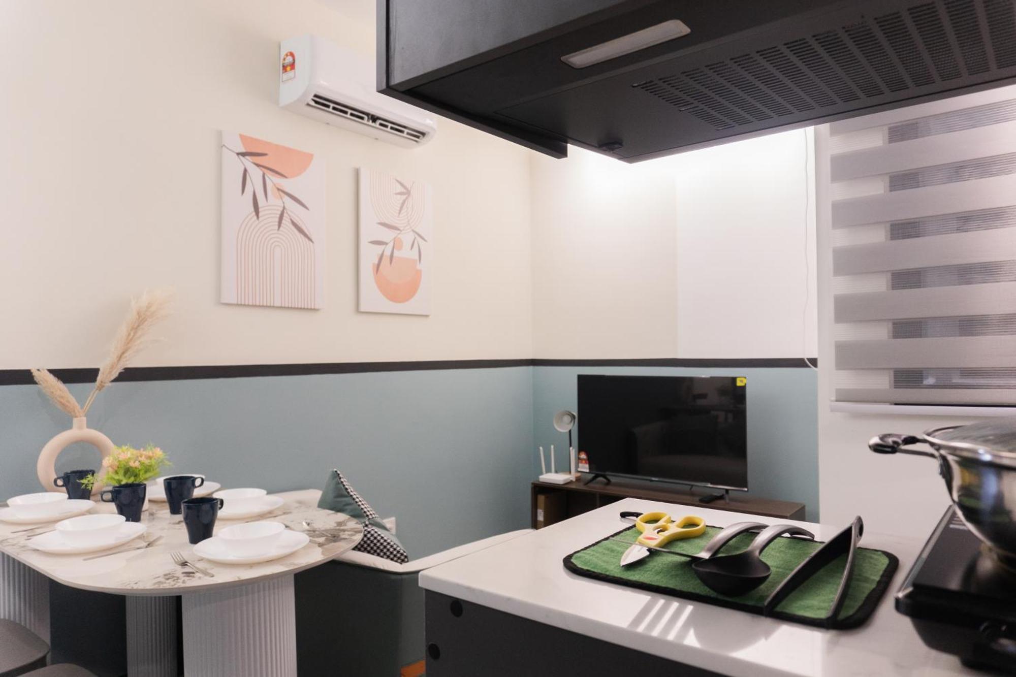 Neusuite Cozy Studio By Guestonic — Photos 1